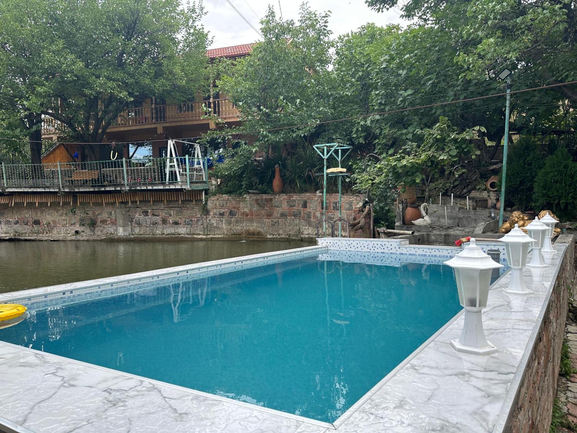 Amiran'S Lake Hotel Tbilisi ภายนอก รูปภาพ