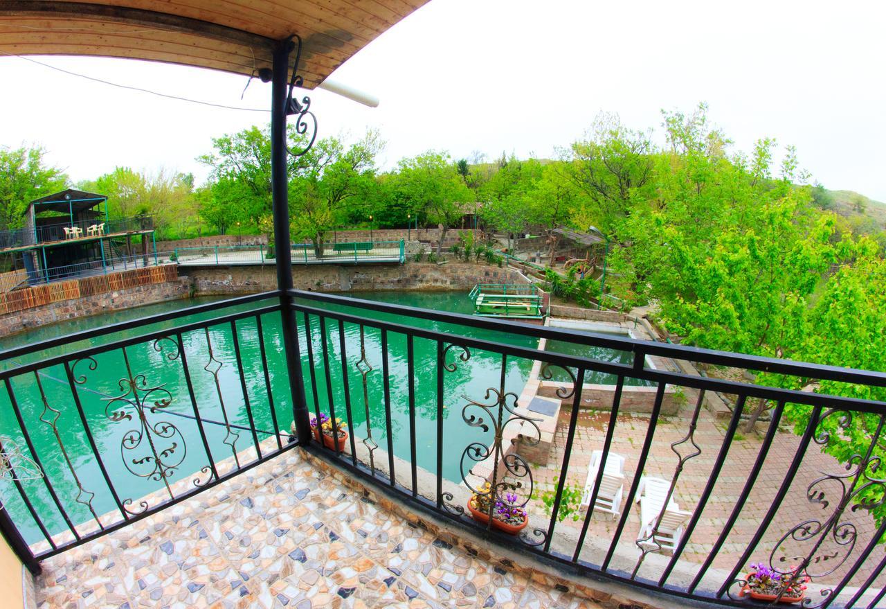 Amiran'S Lake Hotel Tbilisi ภายนอก รูปภาพ
