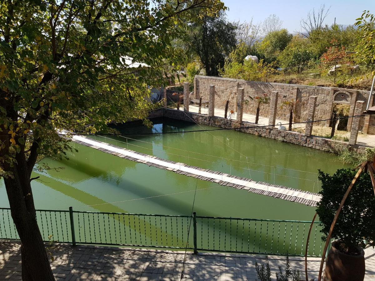 Amiran'S Lake Hotel Tbilisi ภายนอก รูปภาพ